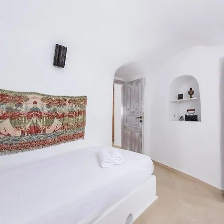 Villa Klytia Megalochori (Santorini)