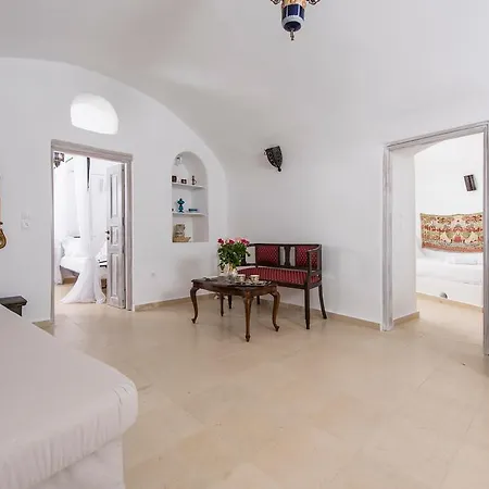 Villa Klytia Megalochori (Santorini)