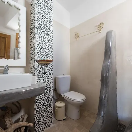 Klytia * Megalochori (Santorini)