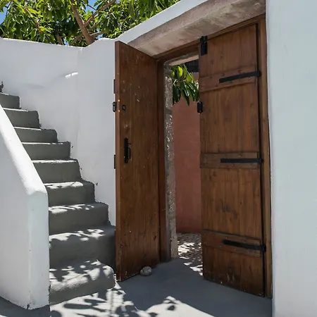 Klytia * Megalochori (Santorini)