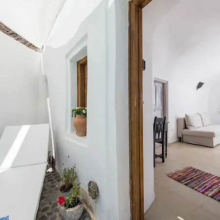 Klytia Villa *